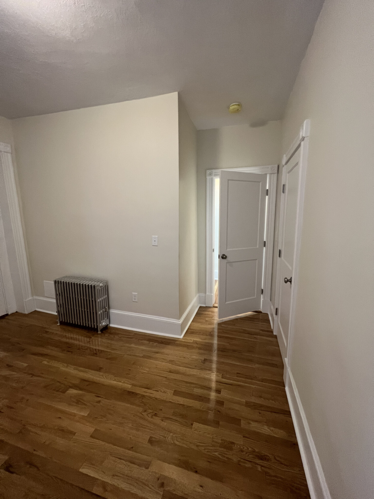 1595 Beacon St, Washington Square