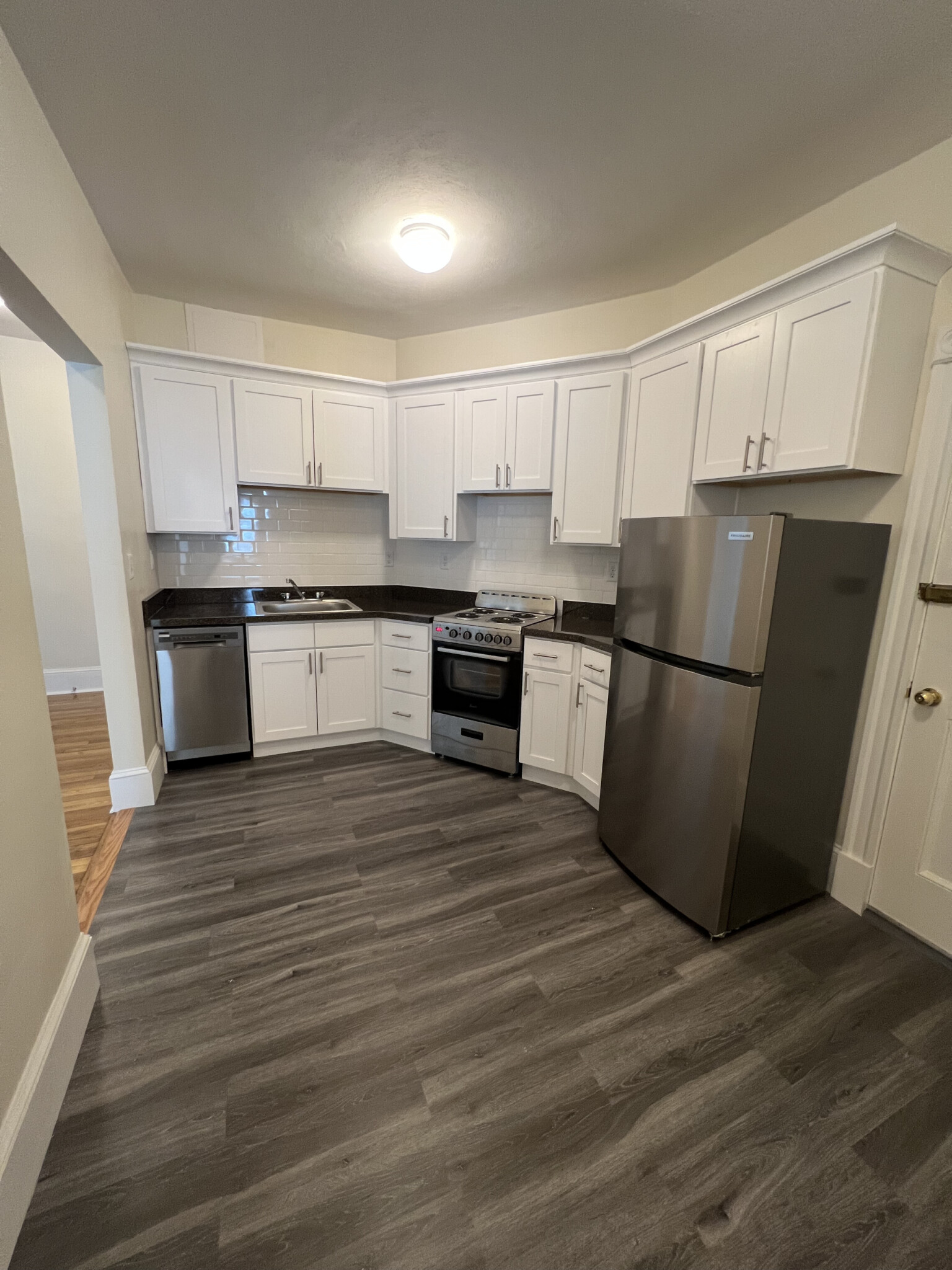 1595 Beacon St, Washington Square