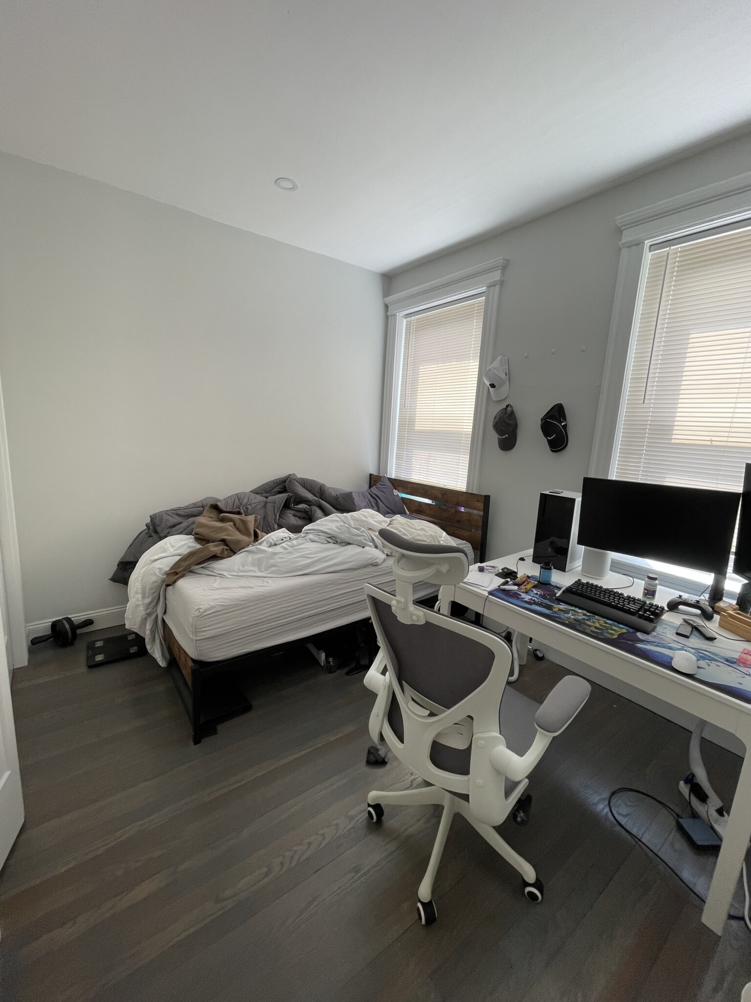 102 Queensberry St, Fenway