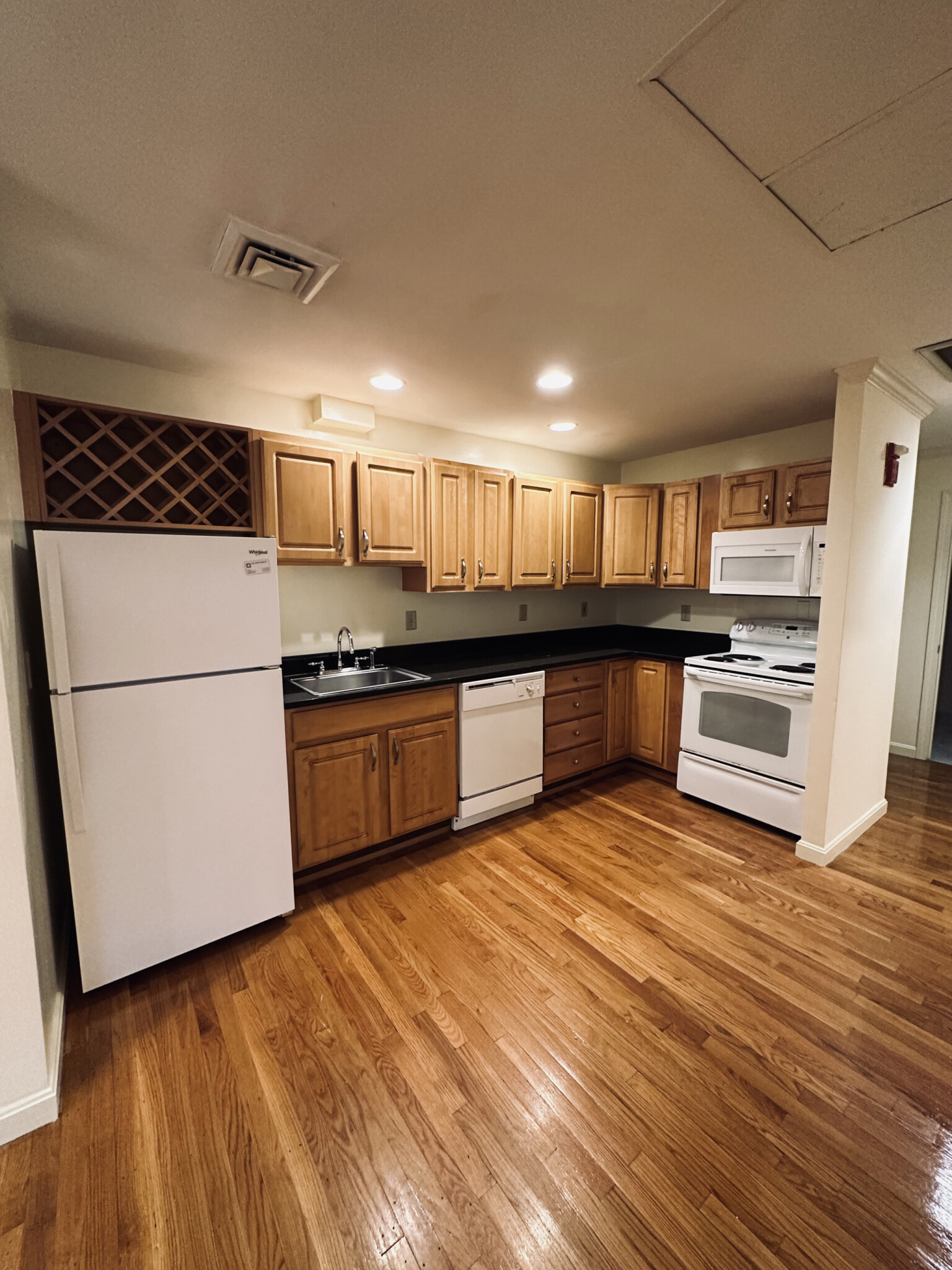 100 Jersey St, Fenway