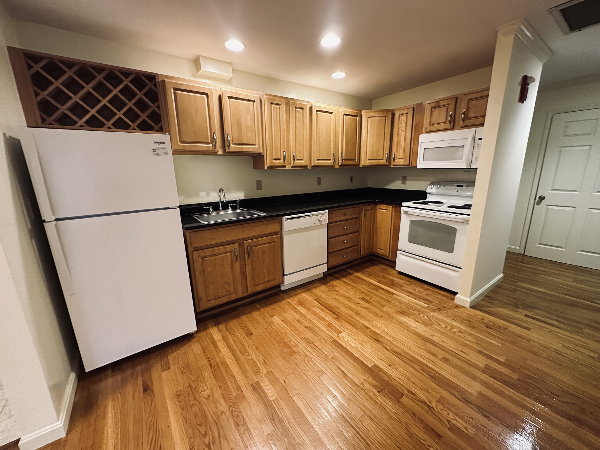 100 Jersey St, Fenway