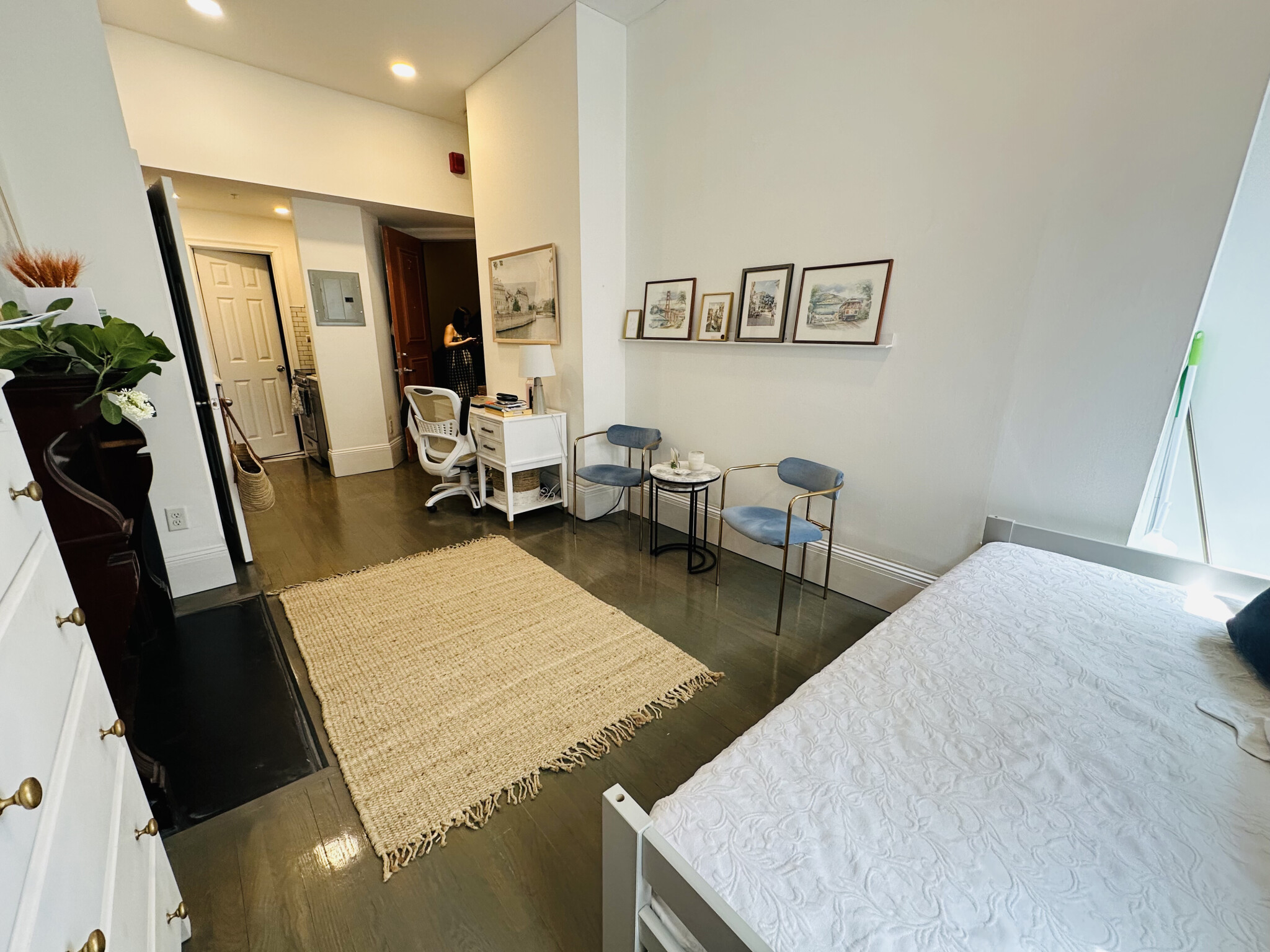 270 Newbury St, Back Bay