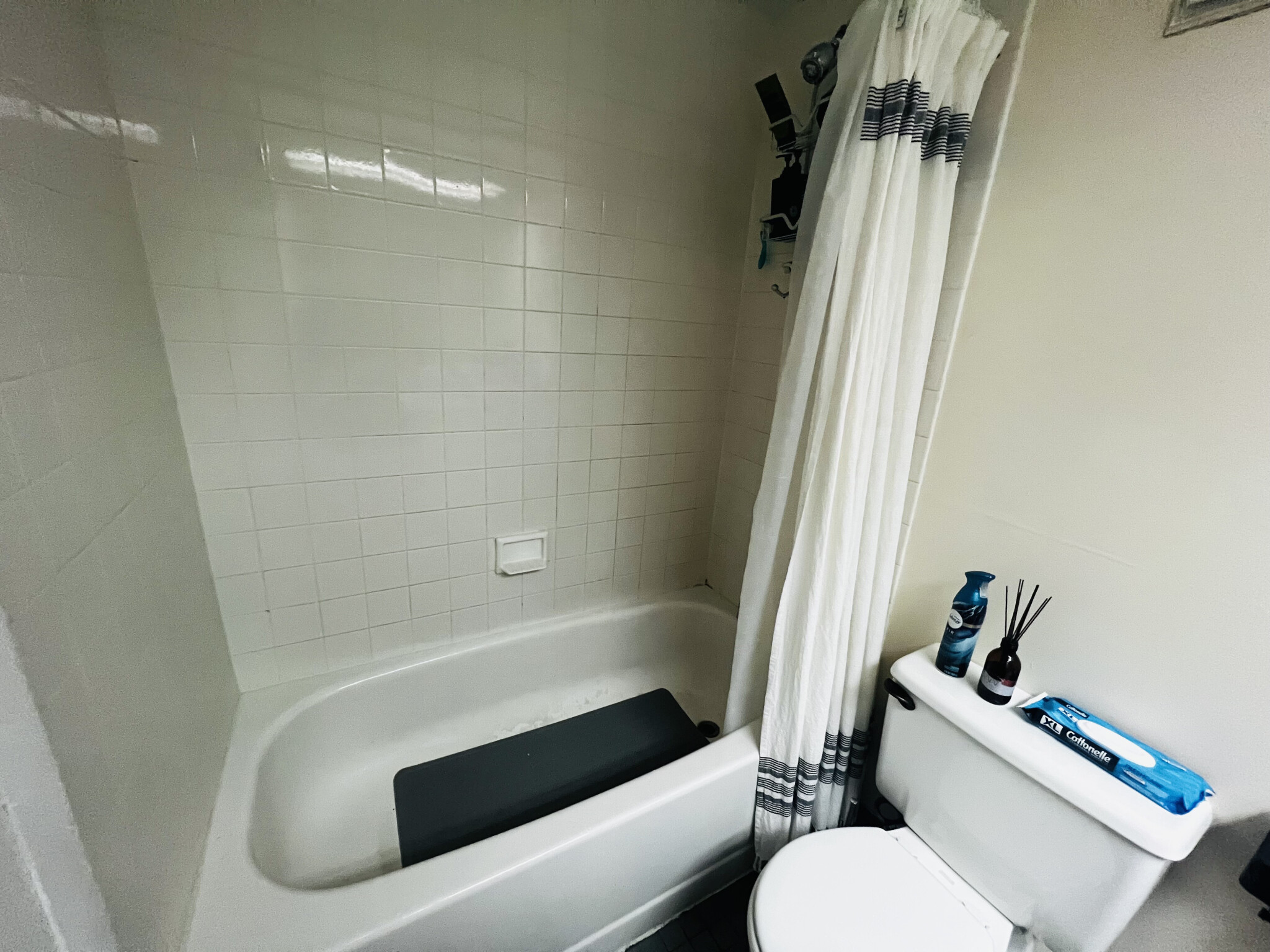 63 Brookline Ave, Fenway