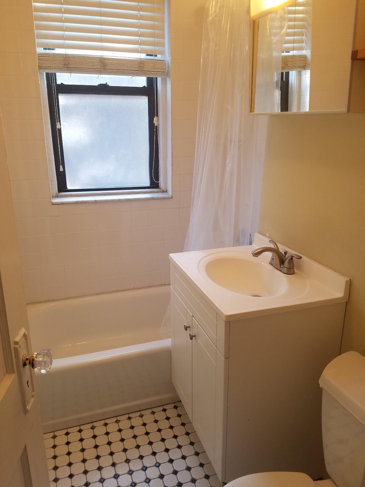 62 Queensberry St, Fenway