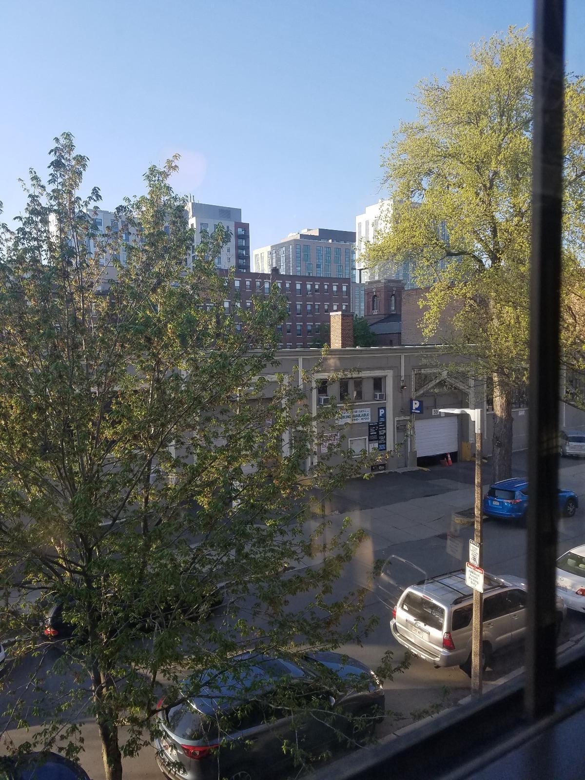 62 Queensberry St, Fenway