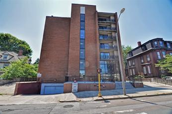 390 Broadway, Winter Hill