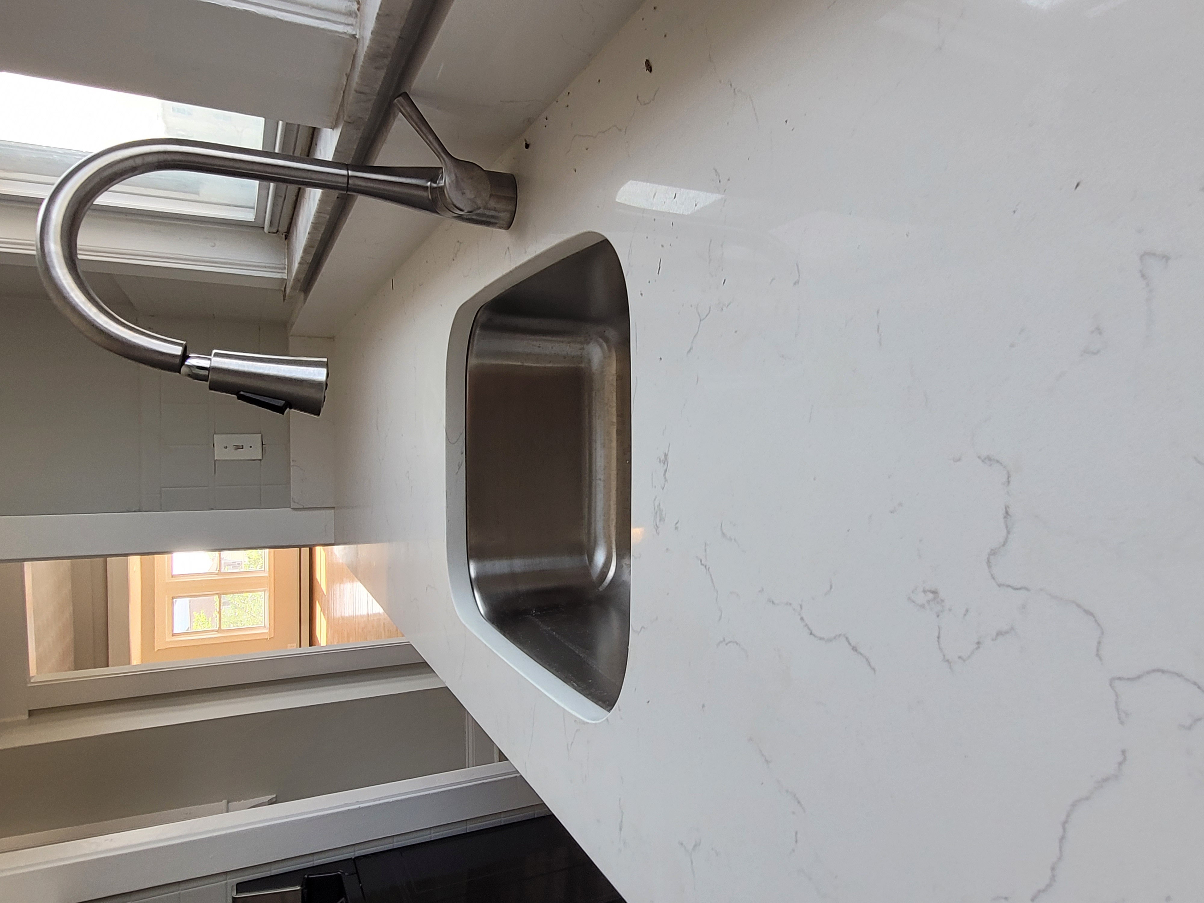3 bed, 1 bath apartment for rent at 860 Fellsway Unit 2, Medford — photo 3 of 12
