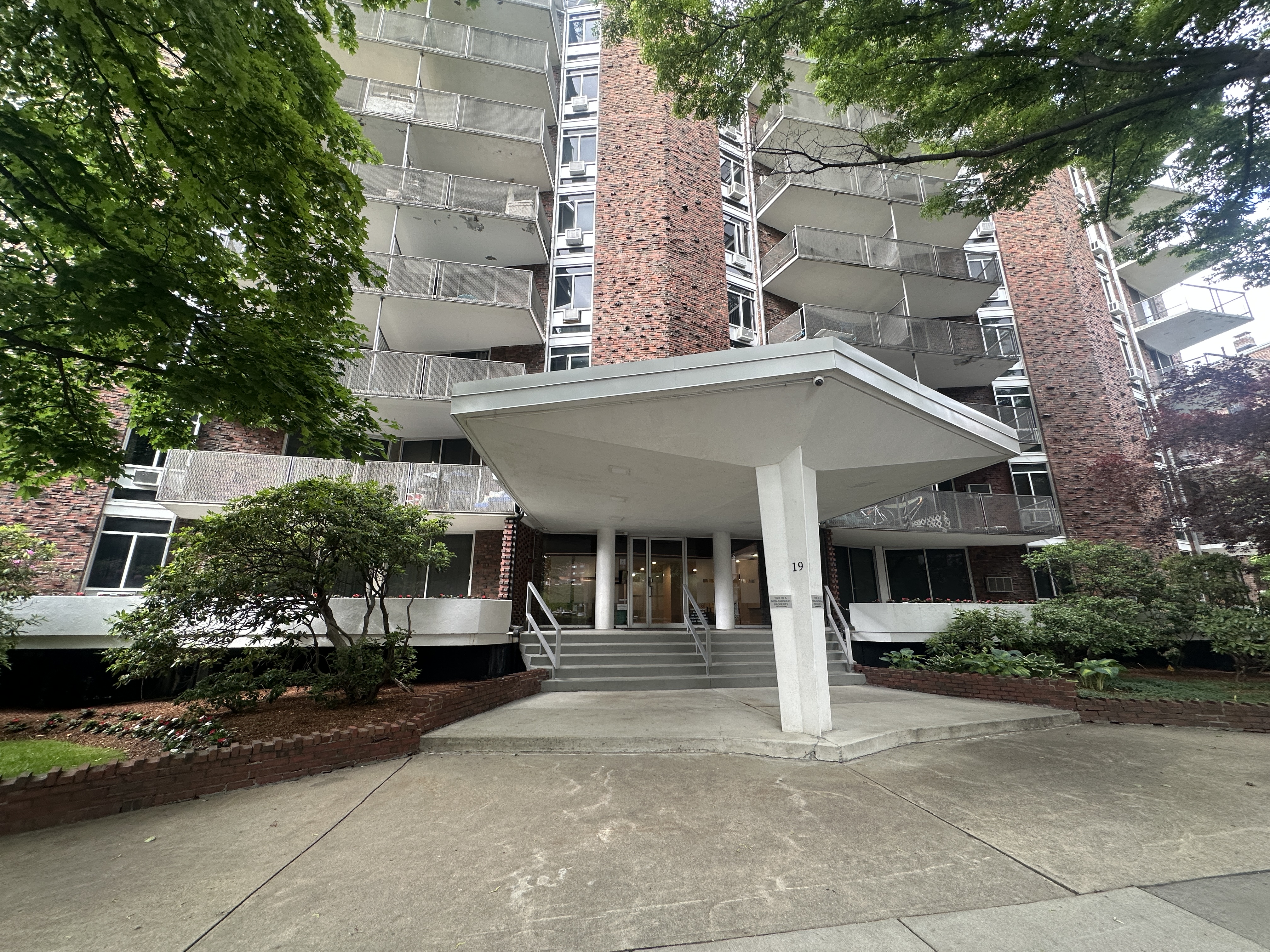 Photos of apartment on Winchester St.,Brookline MA 02446