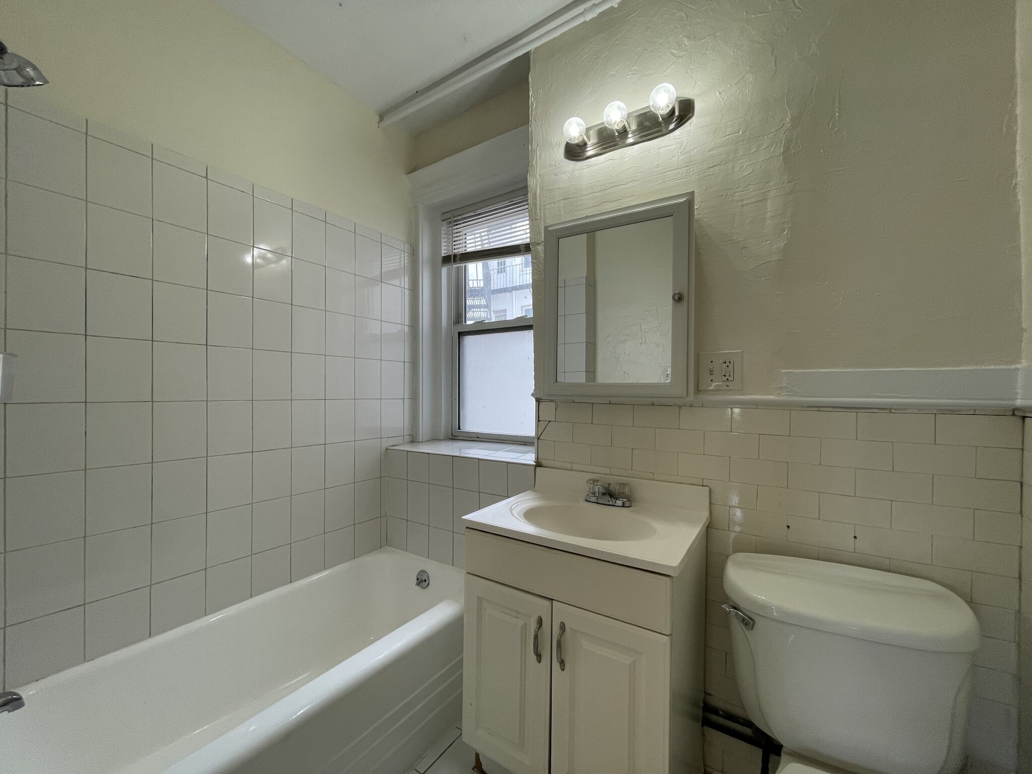 1111 Boylston St, Fenway