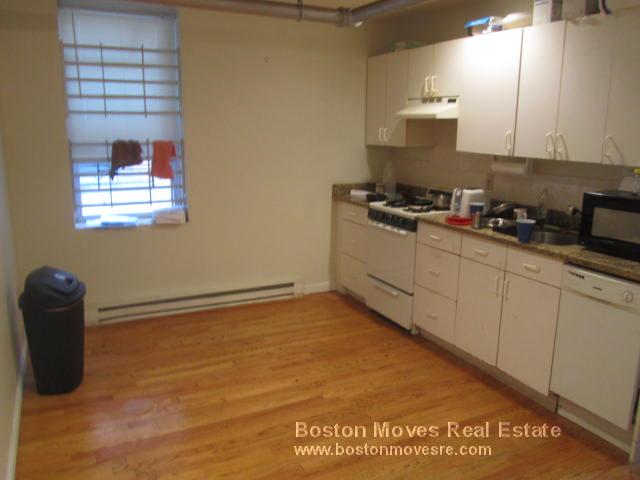 165 Hemenway St, Fenway