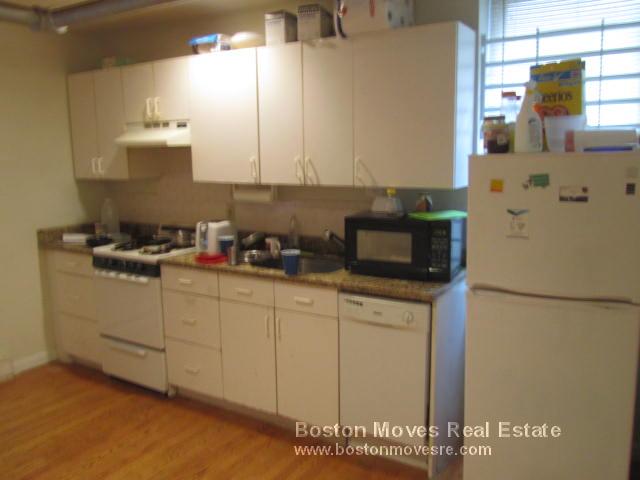 165 Hemenway St, Fenway