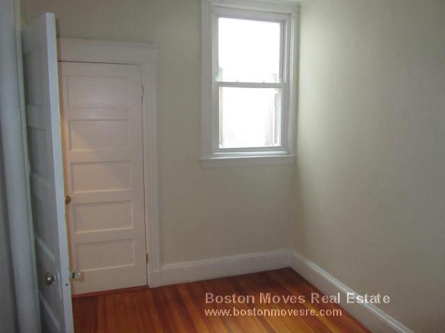 1382 Commonwealth Ave, Allston