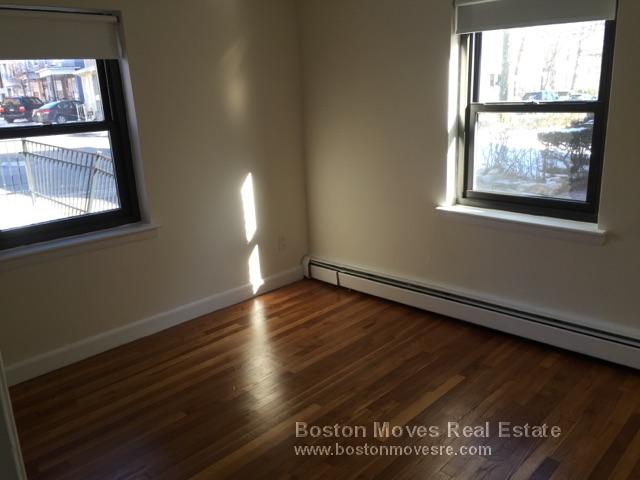 40 Harvard Ave, Brookline Hills