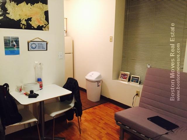 81 Essex St, Chinatown