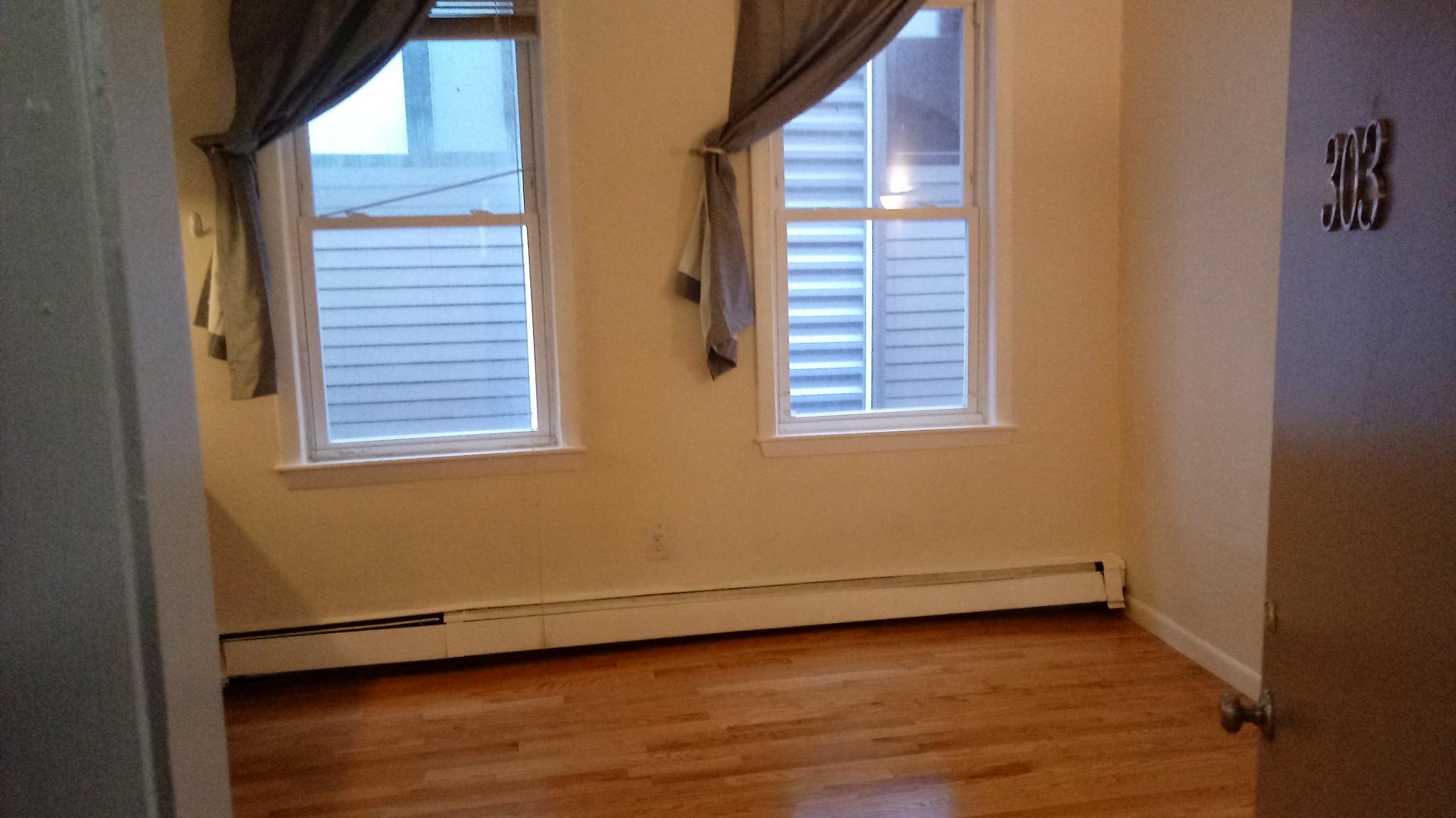 49 South Huntington Ave, Jamaica Plain