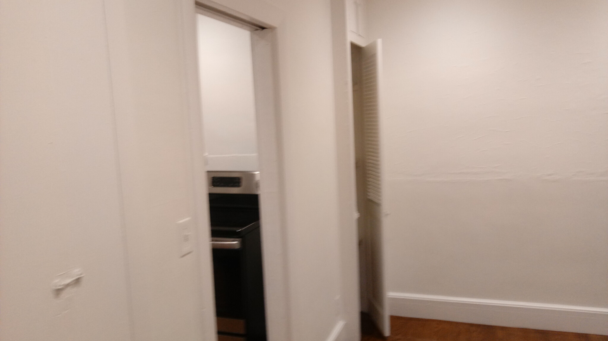 4 Garden Ct, North End