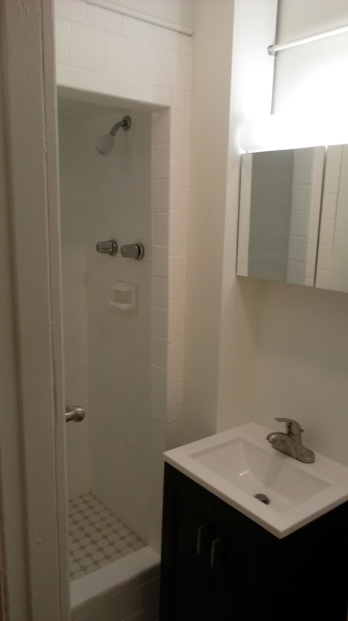 4 Garden Ct, North End