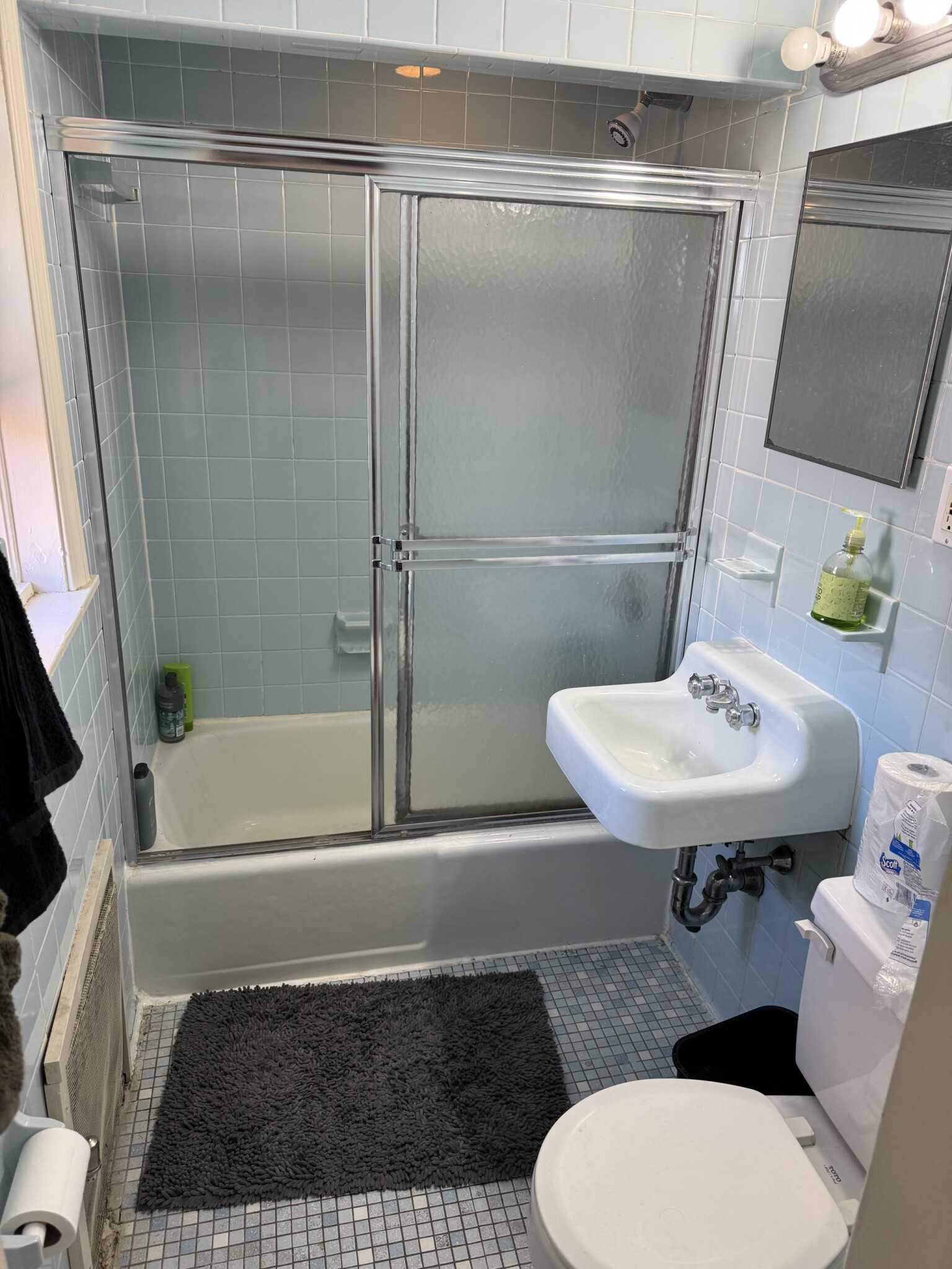 912 Beacon St, Fenway