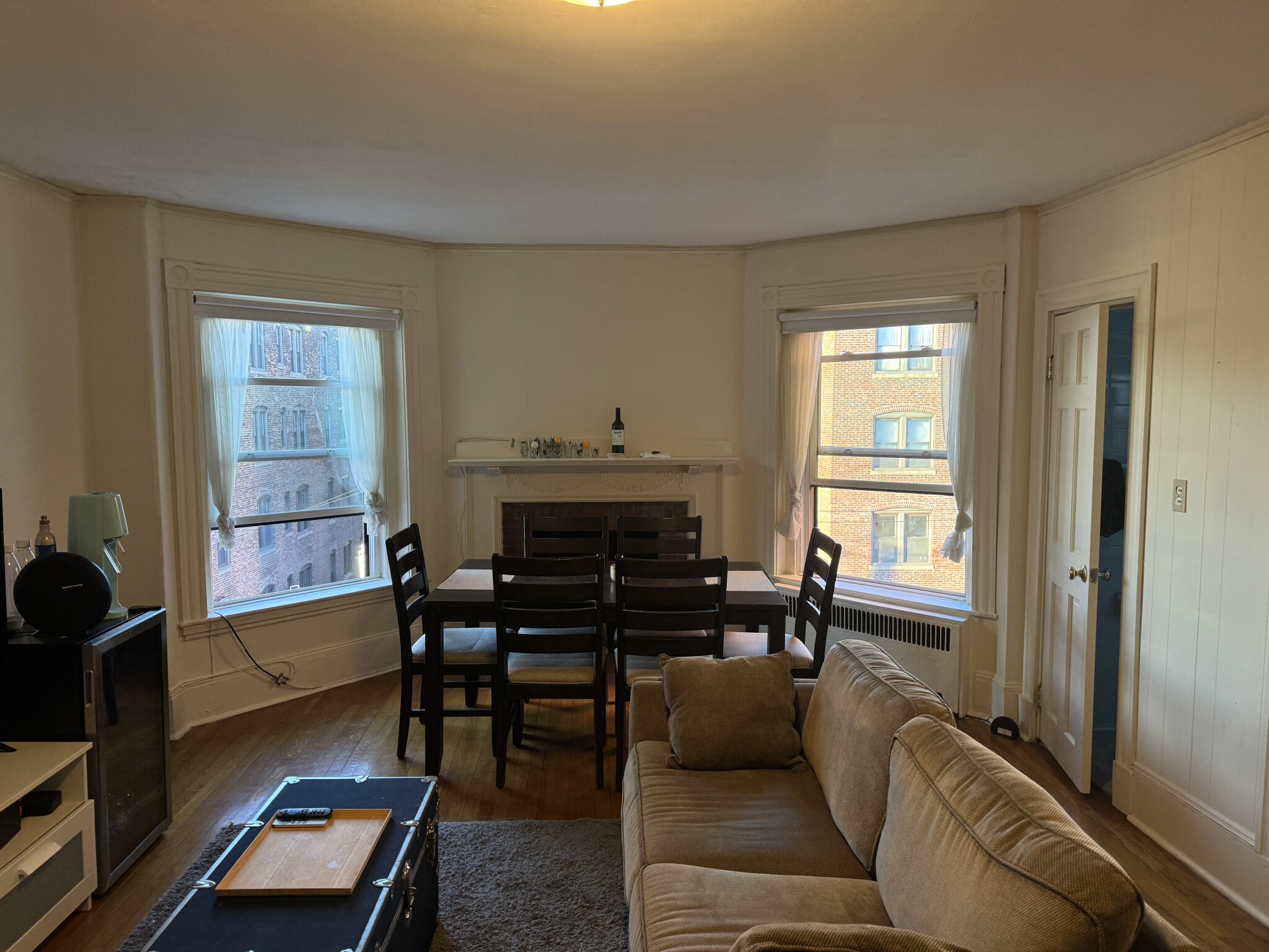 912 Beacon St, Fenway