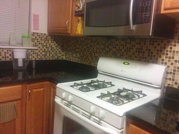 2016 Commonwealth Ave, Brighton