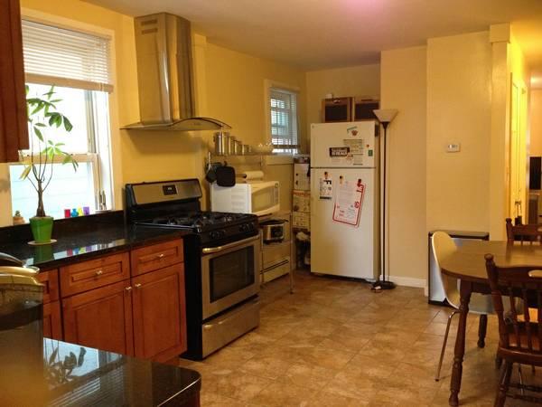 39 Adrian St, Somerville