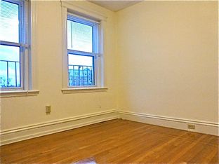 107 Queensberry St, Fenway