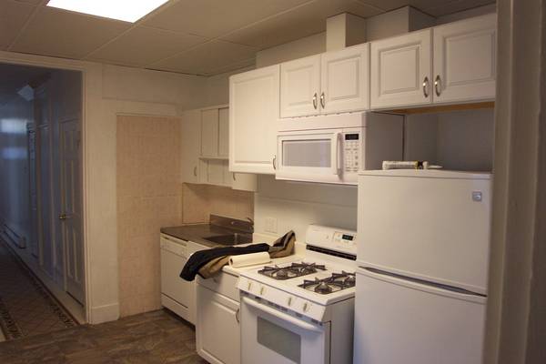 2 bed, 1 bath apartment for rent at 65 Holworthy St, Cambridge