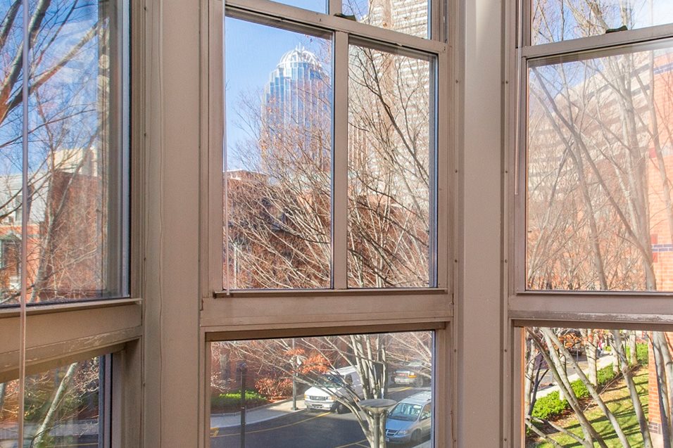 3 bed, 1 bath apartment for rent at 130 Dartmouth St, Back Bay — photo 11 of 24