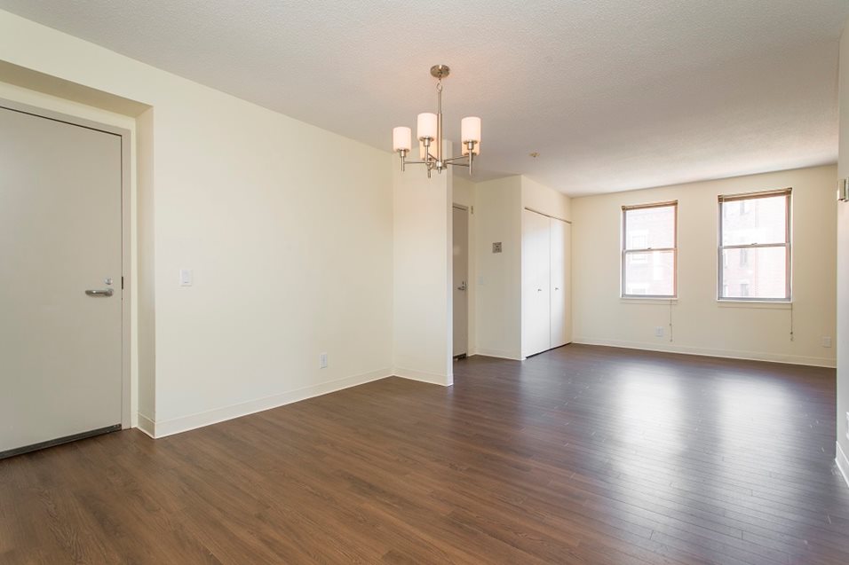 3 bed, 1 bath apartment for rent at 130 Dartmouth St, Back Bay — photo 16 of 24