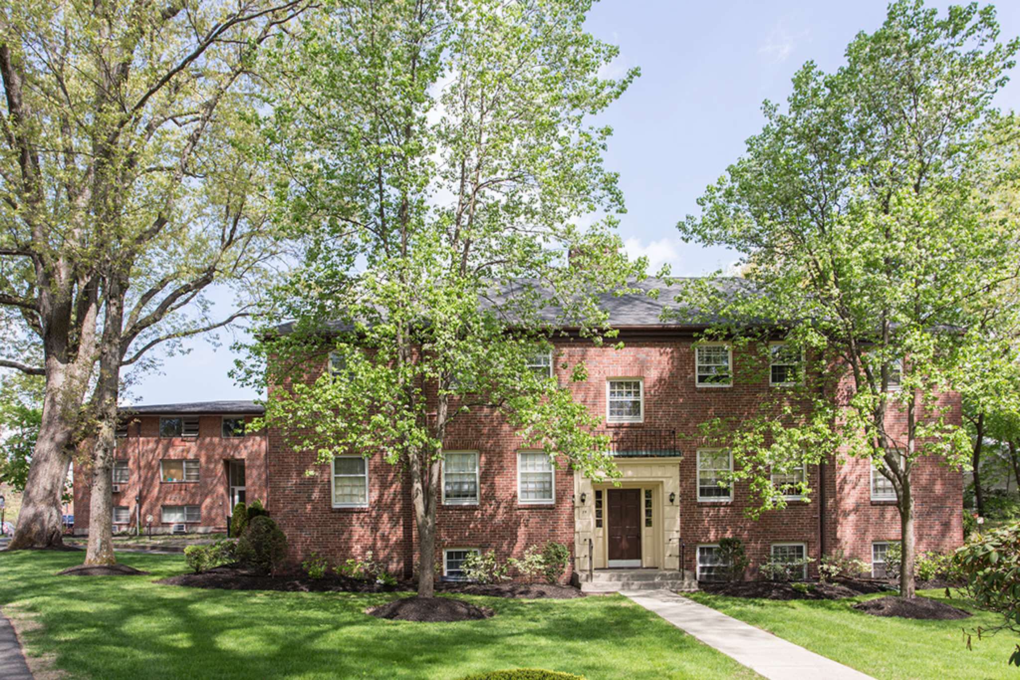 75 Wyman St, Waban
