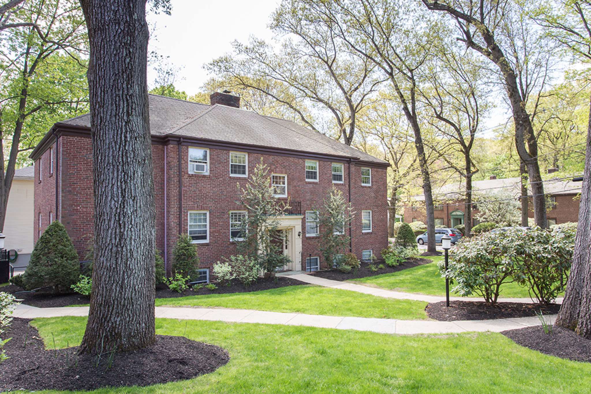75 Wyman St, Waban