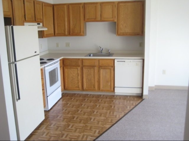 4 bed, 2 bath apartment for rent at 180 Shawmut Ave, South End — photo 7 of 8