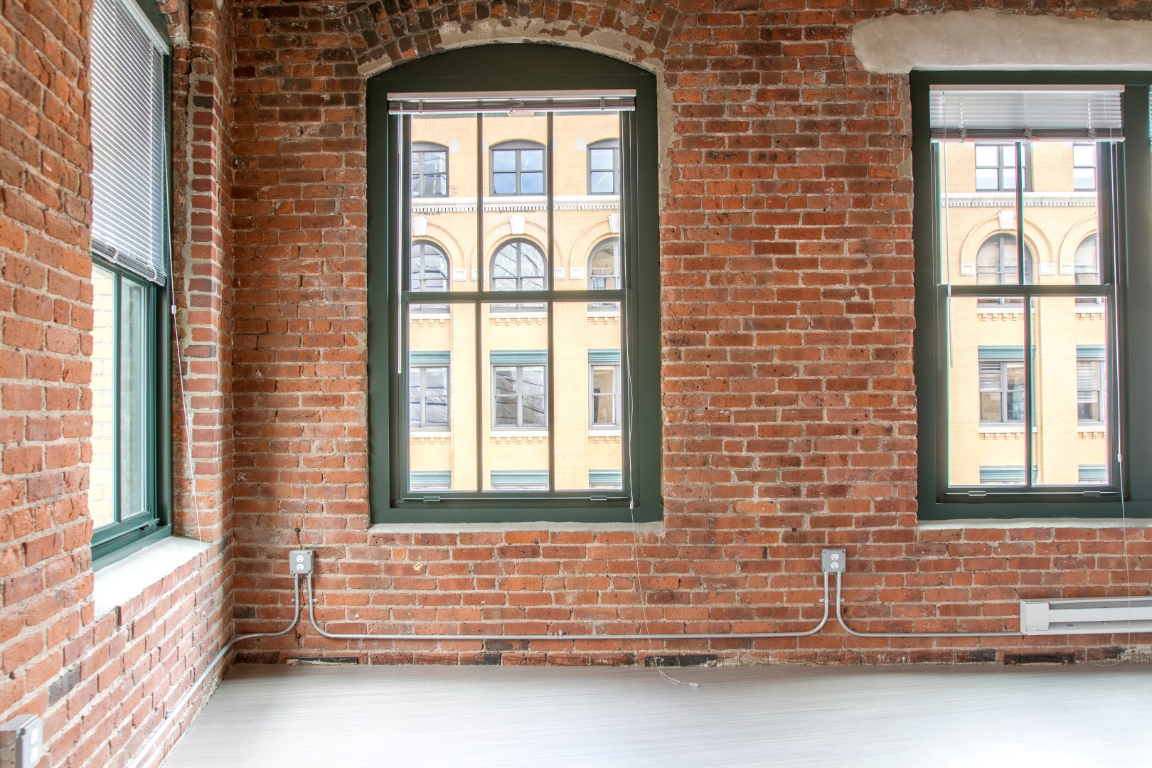Studio bed, 1 bath apartment for rent at 381 Congress, Boston — photo 5 of 14