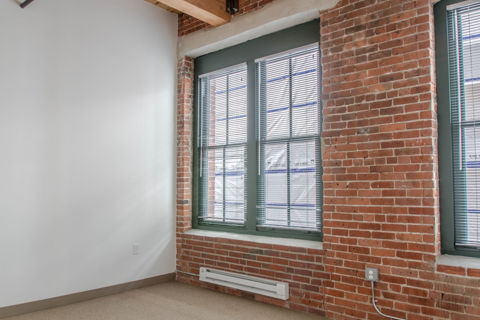 Studio bed, 1 bath apartment for rent at 381 Congress, Boston — photo 10 of 14