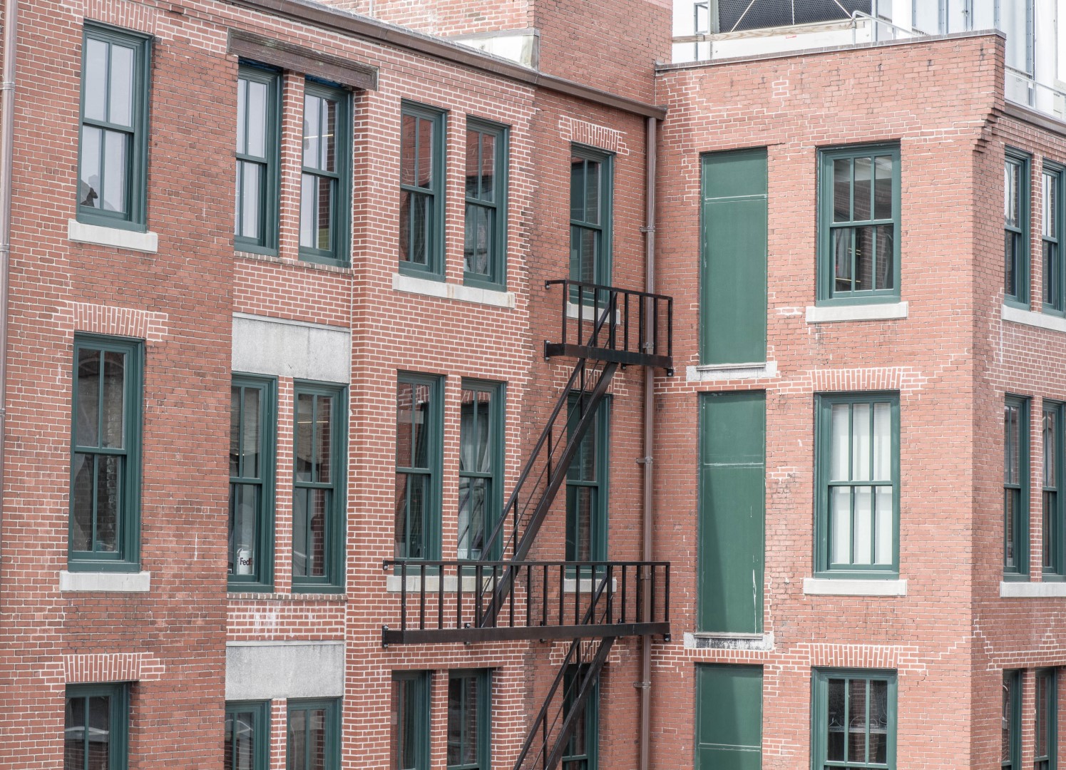 Studio bed, 1 bath apartment for rent at 381 Congress, Boston — photo 11 of 14