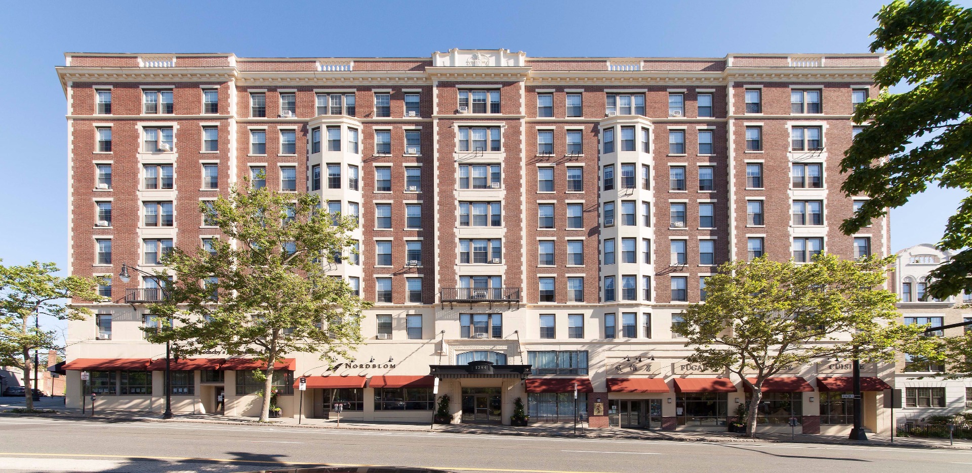2 bed, 1 bath apartment for rent at 1284 Beacon St, Brookline — photo 4 of 5