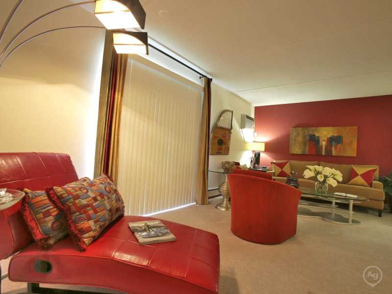 2 bed, 1 bath apartment for rent at 15 Dolores Ave, Waltham — photo 21 of 47