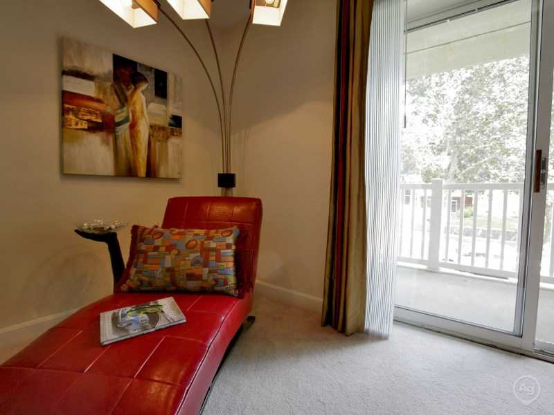 2 bed, 1 bath apartment for rent at 15 Dolores Ave, Waltham — photo 24 of 47