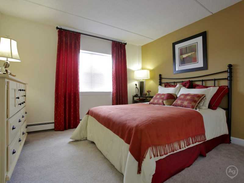 2 bed, 1 bath apartment for rent at 15 Dolores Ave, Waltham — photo 29 of 47