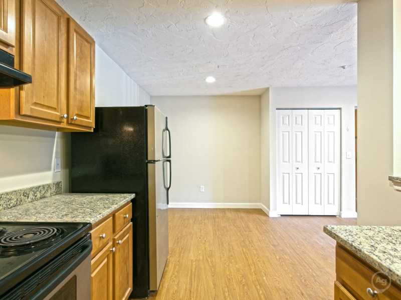 2 bed, 1 bath apartment for rent at 15 Dolores Ave, Waltham — photo 31 of 47
