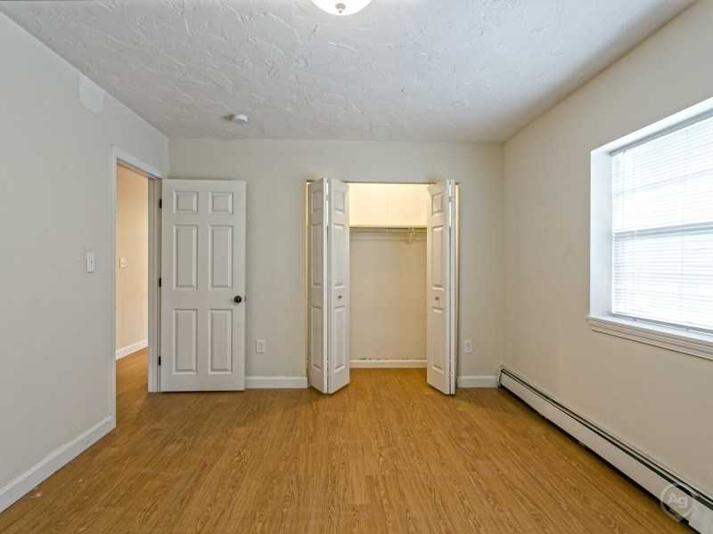2 bed, 1 bath apartment for rent at 15 Dolores Ave, Waltham — photo 36 of 47