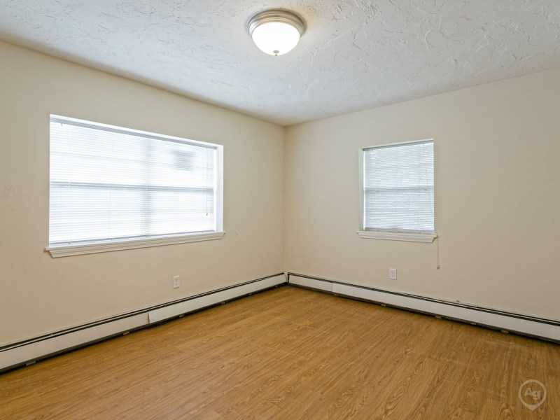 2 bed, 1 bath apartment for rent at 15 Dolores Ave, Waltham — photo 37 of 47