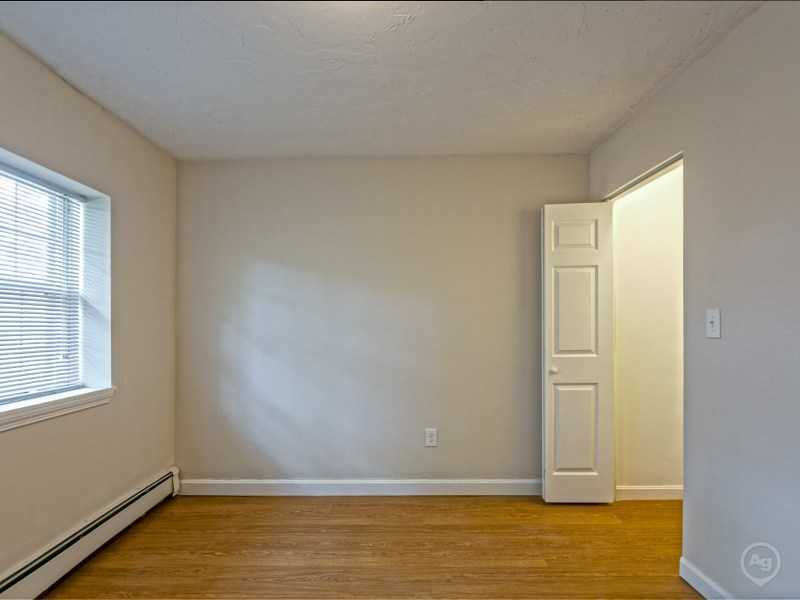 2 bed, 1 bath apartment for rent at 15 Dolores Ave, Waltham — photo 38 of 47