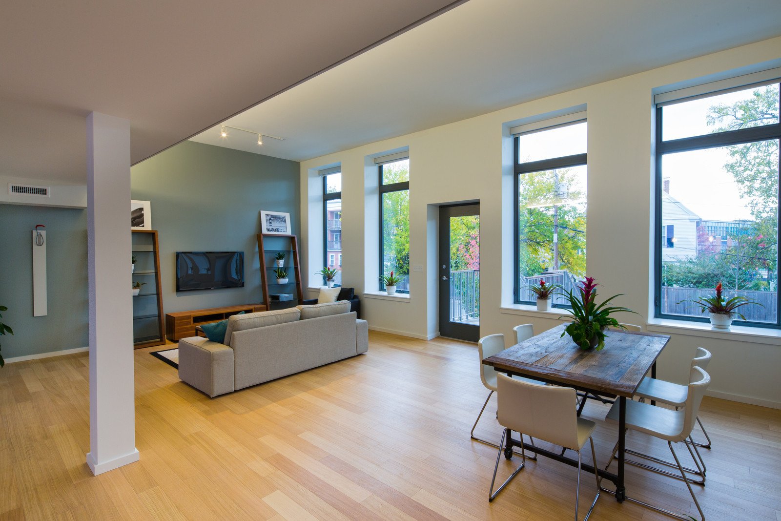 4 bed, 2 bath apartment for rent at 120 Rindge Ave, Cambridge — photo 5 of 26