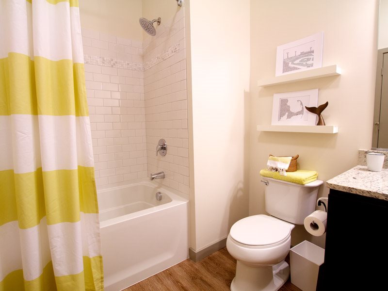 2 bed, 2 bath apartment for rent at 100 Woodview Way Unit 1, Watertown — photo 3 of 45