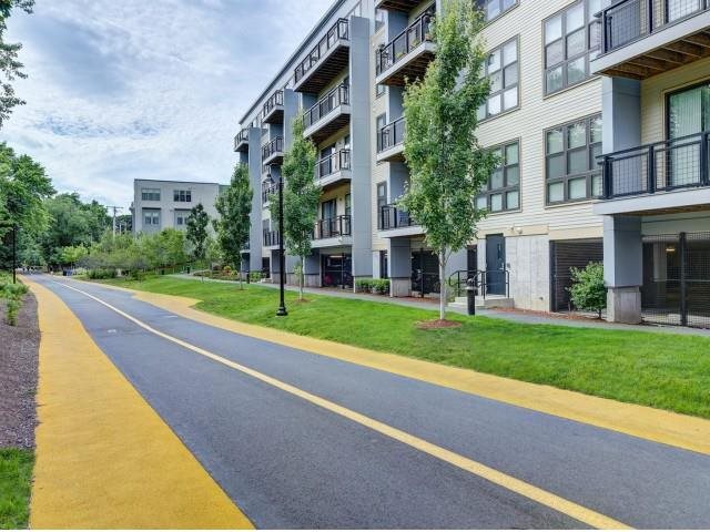 3 bed, 2 bath apartment for rent at 1 Maxwells Green, Somerville — photo 3 of 32