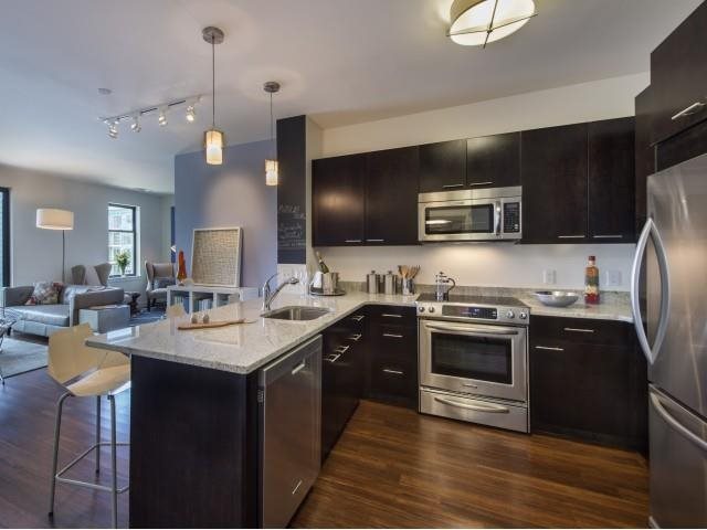 3 bed, 2 bath apartment for rent at 1 Maxwells Green, Somerville — photo 6 of 32