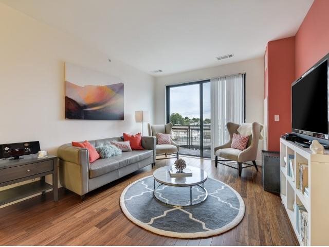 3 bed, 2 bath apartment for rent at 1 Maxwells Green, Somerville — photo 10 of 32