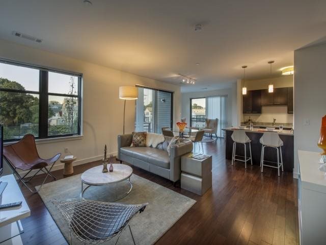 3 bed, 2 bath apartment for rent at 1 Maxwells Green, Somerville — photo 11 of 32