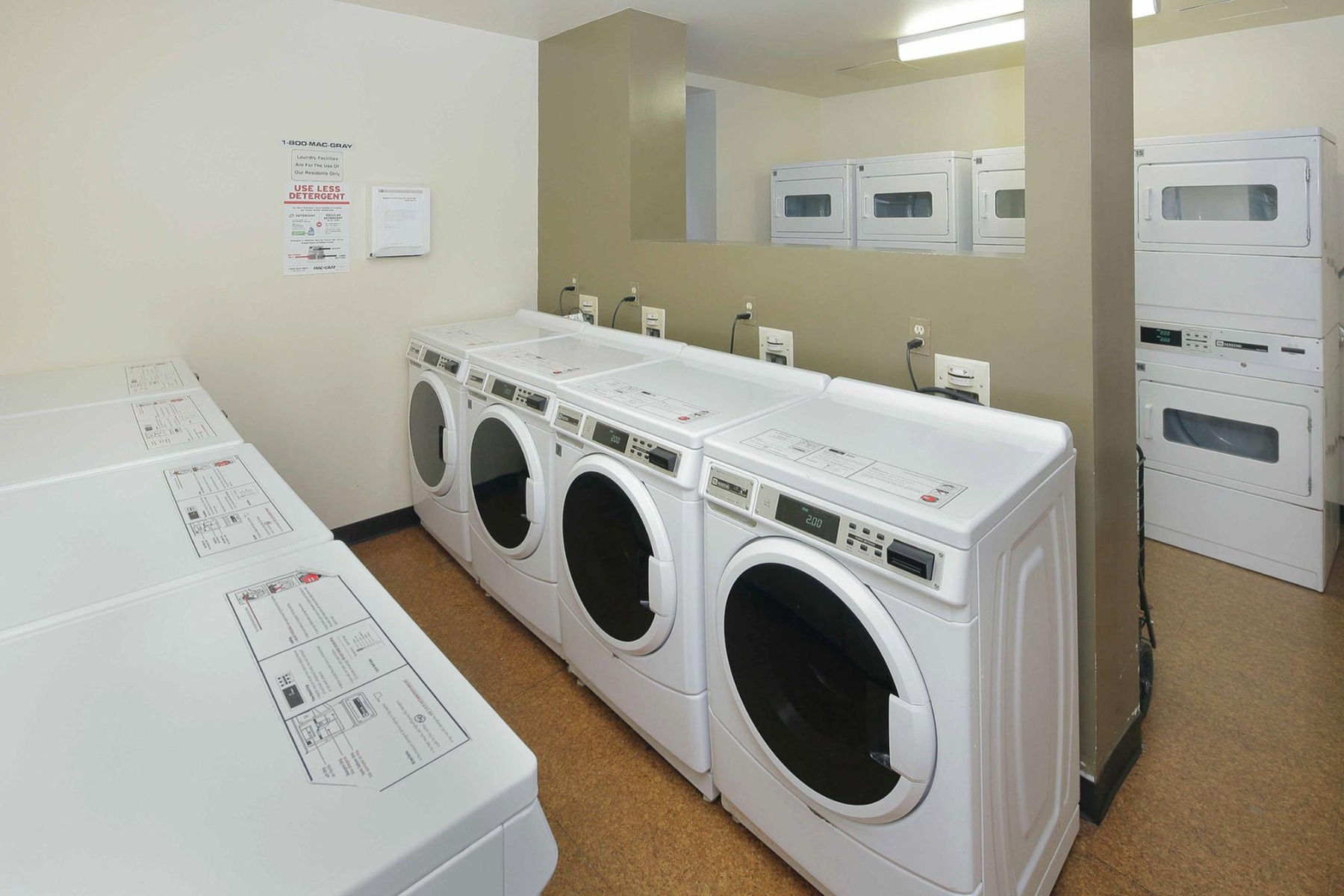 1 bed, 1 bath apartment for rent at 1220 Adams St, Dorchester — photo 10 of 15